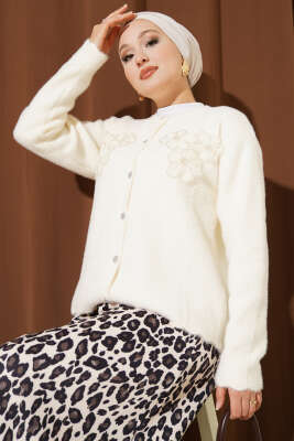 Pazarium - Sakallı Çiçek Motifli Hırka Ekru