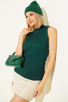 Pazarium - Yarım Boğazlı Sıfır Kol Triko Body Zümrüt