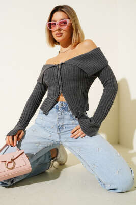 Pazarium - Kol Yırtmaçlı Triko Hırka Füme