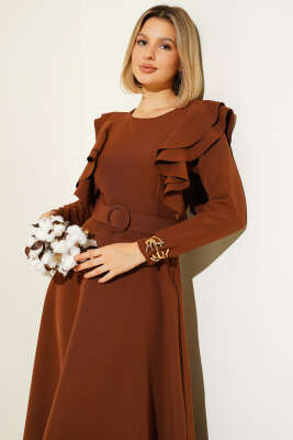 Omuz Volanlı Kemerli Elbise Kahve - Thumbnail