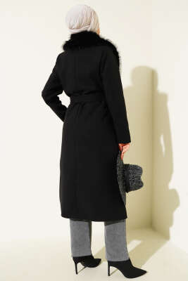 Yaka Kürk Detaylı Kaşe Kaban Siyah - Thumbnail