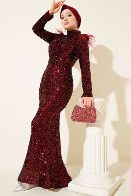 Pazarium - Omuzları Tüylü Pul Payet Abiye Elbise Bordo