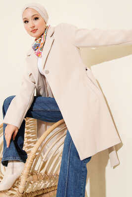 Pazarium - Tek Omuz Apoletli Düğme Detaylı Kaşe Kaban Bej