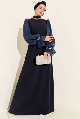 Pazarium - Yaka İnci Detaylı Kuşaklı Abiye Elbise Lacivert