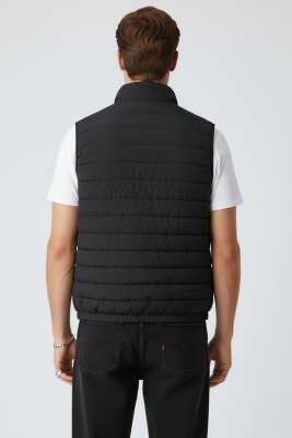 Fermuarlı Çift Cepli Erkek Yelek Siyah - Thumbnail