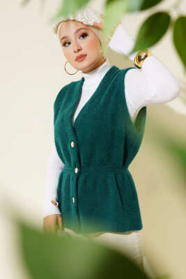 Pazarium - Bel Lastikli Sakallı Triko Yelek Zümrüt