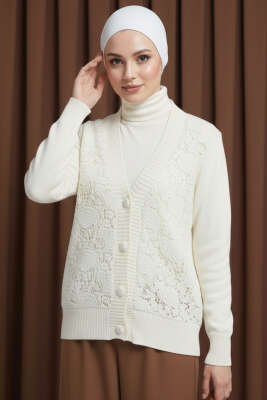 Pazarium - Pullu Dantelli Kısa Triko Hırka Bej