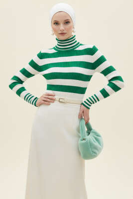 Pazarium - Çizgili Balıkçı Yaka Detaylı Triko Kazak Benetton