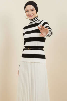 Pazarium - Çizgili Balıkçı Yaka Detaylı Triko Kazak Siyah