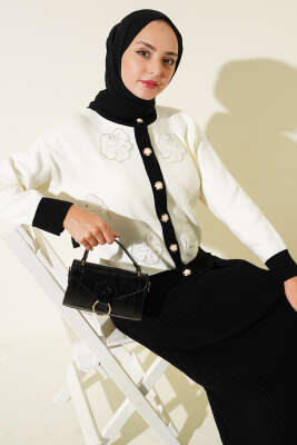 Pazarium - Çiçek Desenli Etekli Triko İkili Takım Siyah