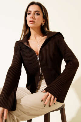 Pazarium - Fermuarlı Detaylı Triko Hırka Kahve