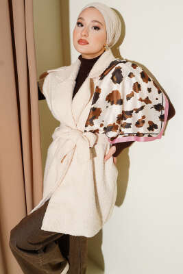 Pazarium - Kruvaze Yaka Kuşaklı Buklet Yelek Bej