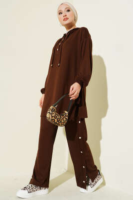 Pazarium - Yanları Metal Düğmeli Kapşonlu İkili Takım Kahve