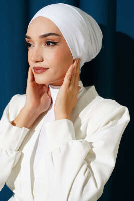 Dikişsiz Geçirmeli Bone Beyaz - Thumbnail