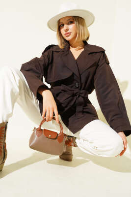 Pazarium - Kruvaze Kemerli Kısa Trençkot Kahve