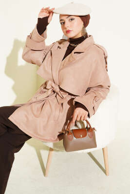 Pazarium - Süet Pelerinli Kuşaklı Trençkot Bej