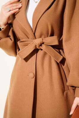 Kruvaze Yaka Balon Kol Kuşaklı Kaşe Kaban Camel - Thumbnail