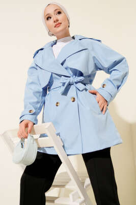 Pazarium - Pelerinli Dört Düğmeli Kısa Trençkot Bebe Mavi