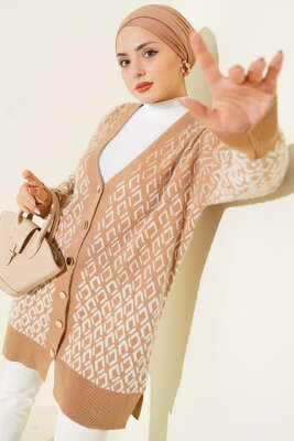 Pazarium - Baklava Desen Sakallı Düğmeli Triko Hırka Latte