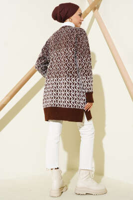 Baklava Desen Sakallı Düğmeli Triko Hırka Kahve - Thumbnail