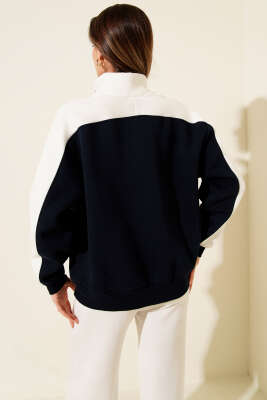 Yaka Düğmeli Nakışlı Üç İplik Sweatshirt Lacivert - Thumbnail