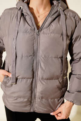 Kapüşonlu Fermuarlı Kısa Şişme Mont Füme - Thumbnail