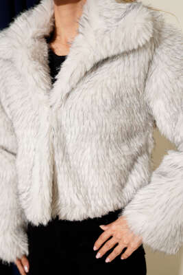 Astarlı Kruvaze Yaka Kürk Mont Ekru - Thumbnail