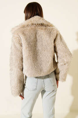 Astarlı Kruvaze Yaka Kürk Mont Bej - Thumbnail