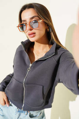 Pazarium - Basic Önü Fermuarlı Kısa Hırka Füme