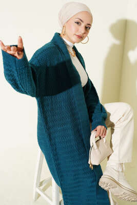 Pazarium - Zigzag Kabartmalı Triko Uzun Hırka Petrol