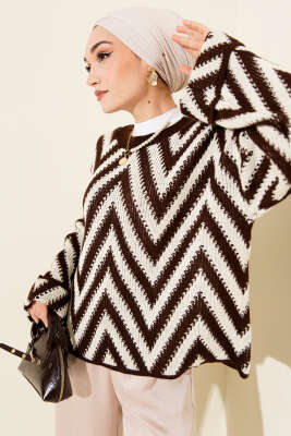 Pazarium - Zikzak Desen Ajurlu Triko Kazak Kahve