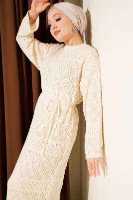 Pazarium - Baklava Desen Ajurlu Triko Elbise Bej