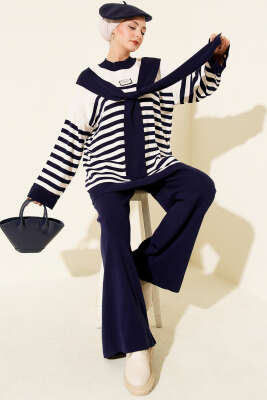 Pazarium - Atkı Detaylı Çizgili Triko İkili Takım Lacivert
