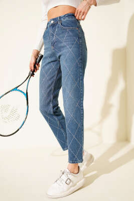 Pazarium - Baklava Taşlı Mom Jeans Pantolon Mavi