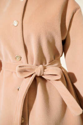 Düğmeli Kuşaklı Tay Tüyü Ceket Latte - Thumbnail