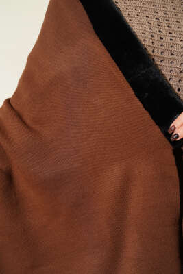 Kürk Detaylı Omuz Şalı Kahve - Thumbnail