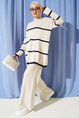 Pazarium - Fitilli Yatay Çizgili Triko İkili Takım Bej