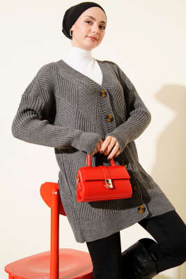 Pazarium - Baklava Kabartmalı Düğmeli Triko Hırka Füme