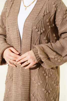 Kiraz Kabartmalı Uzun Triko Hırka Vizon - Thumbnail