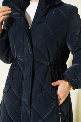 Baklava Desen Bel Tünelli Kapitone Mont Lacivert - Thumbnail