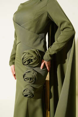 Gül Detaylı Pelerinli Abiye Elbise Haki - Thumbnail