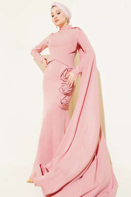 Pazarium - Gül Detaylı Pelerinli Abiye Elbise Pudra