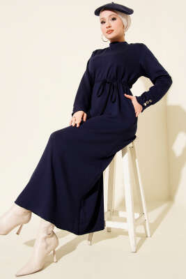 Pazarium - Metal Düğme Süslemeli Bağcıklı Elbise Lacivert