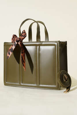 Pazarium - Fularlı Dikdörtgen Çanta Haki