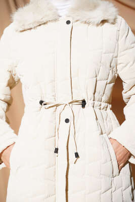 Kürk Yakalı Fermuarlı Uzun Kapitone Mont Taş - Thumbnail