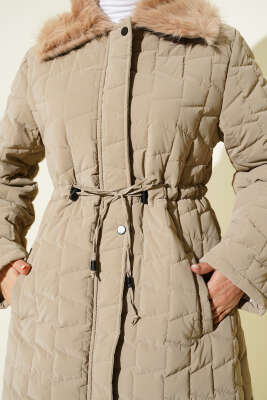 Kürk Yakalı Fermuarlı Uzun Kapitone Mont Bej - Thumbnail