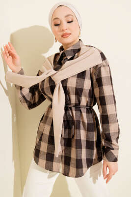 Pazarium - Atkı Detaylı Ekoseli Gömlek Bej