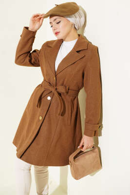 Pazarium - Kuşaklı Gold Düğmeli Kaşe Kaban Taba