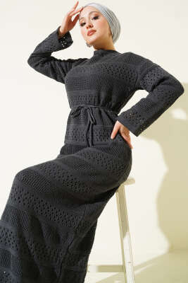 Pazarium - Şerit Ajur Desen Triko Elbise Füme