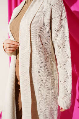 Şal Yaka Örgü Desenli Uzun Triko Hırka Bej - Thumbnail